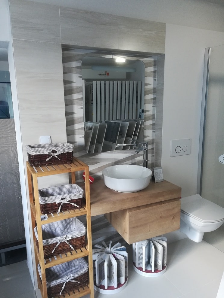Kúpeľňové štúdio JAVETA - kúpeľňová nábytoktová doska MyVento s umývadlom EcoBATH