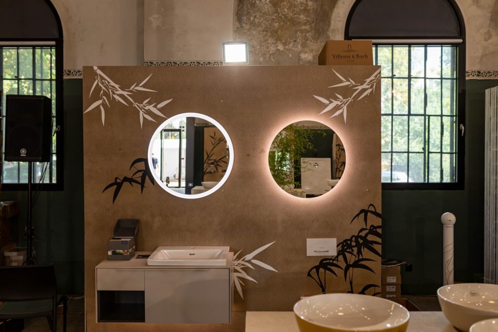 Mybath výstava ISHsk 2021 - Villeroy & Boch kúpeľňový nábytok a podsvietené zrkadlá do luxusných kúpeľní