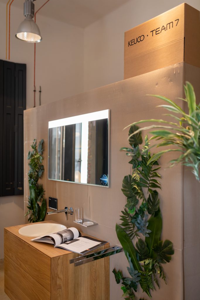 Výstava kúpeľní ISHsk MyBath 2019 KEUCO LIGNATUR exkluzívny kúpeľňový nábytok z masívu